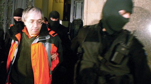 Guru soll Frauen sexuell missbraucht haben: Anführer von Yoga-Sekte in Frankreich festgenommen