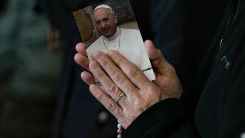 „Mache gerade eine schwere Zeit durch“: Papst meldet sich mit Lob für Krankenhäuser und Pflegeeinrichtungen