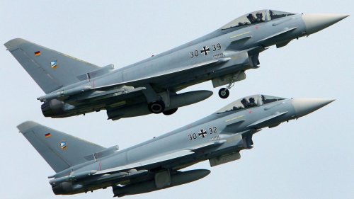 Verteidigungsminister wirbt für „Kampfjet-Koalition“ : Ukraine hofft auf Lieferung deutscher Eurofighter