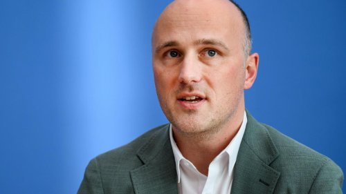 Trauer um Rosenstolz-Sängerin: Auch der Queer-Beauftragte trauert um Anna R.