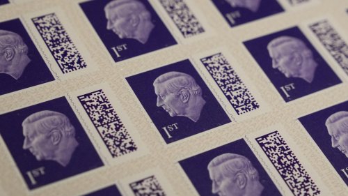 Ab April im Verkauf: Britische Royal Mail stellt erste eigene Briefmarken von König Charles III. vor