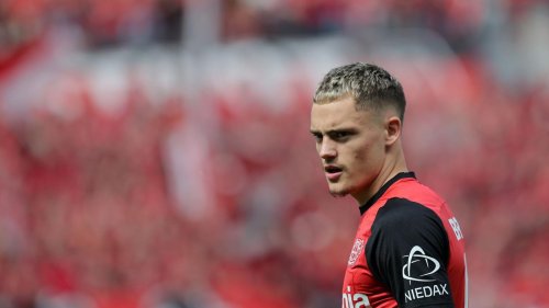 Fußball-Bundesliga: Effenberg zu Wirtz-Poker: Unwürdiges Rumgeeiere