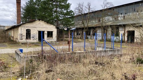 Zwangsarbeit in Berlin-Johannisthal: Befinden sich Massengräber auf dem Flugplatz?