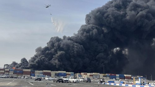 „Massive Explosion“ in Hafenanlage: Iran meldet hunderte Verletzte und mehrere Tote – und warnt vor Spekulationen