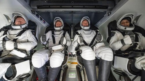 Internationale Raumstation: „Willkommen daheim“: Gestrandete Astronauten zurück auf Erde