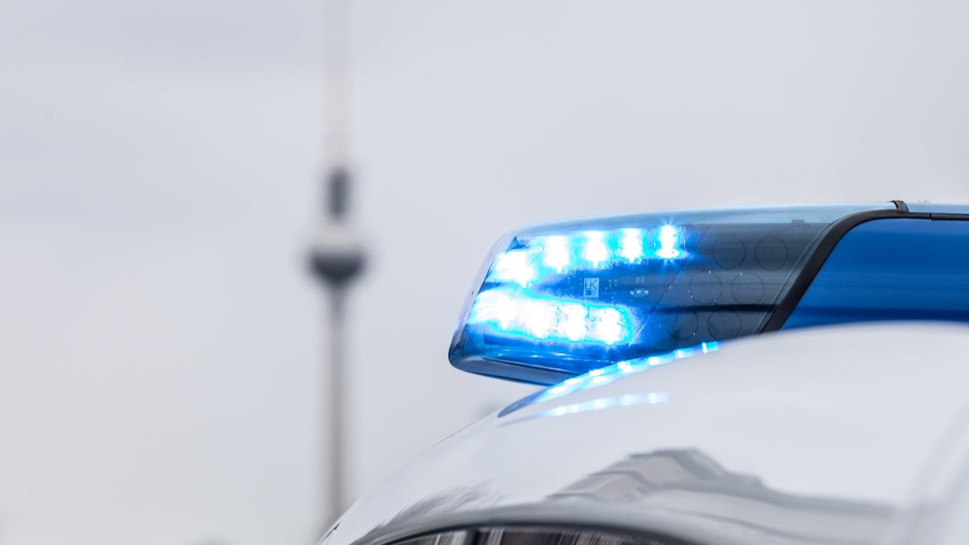 Schüsse in Berlin-Marzahn: 48-Jähriger hantiert mit Schreckschusswaffe auf Balkon
