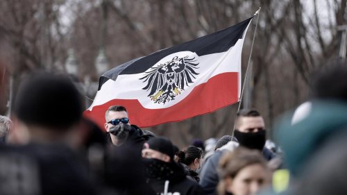 Extremismusforscher über Reichsbürger: „Wenn sich die Aufmerksamkeit legt, beginnt die gefährliche Phase“