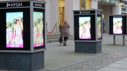 Illegale Werbung in Berlins City West: Bezirk stoppt Video-Berieselung auf dem Kurfürstendamm