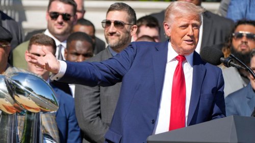 American Football: Ohne Quarterback Hurts: Trump empfängt Eagles im Weißen Haus