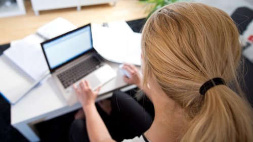 „Unfreiwillig in der Teilzeitfalle“: Fast jede zweite Frau im Beruf arbeitet mit reduzierter Stundenanzahl