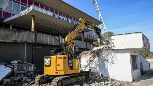 Keine Gefahr für Anwohner und Passanten: Asbest beim Abriss des Jahn-Stadions in Prenzlauer Berg entdeckt