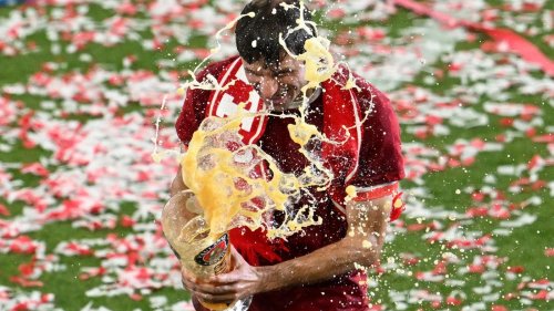 Kritik am Kurzurlaub: Ibiza-Trip beendet: Bayern-Stars zurück in München