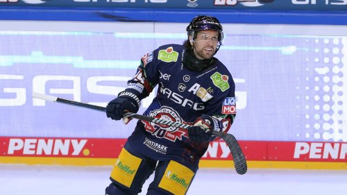 Eisbären gewinnen 4:2 in Straubing: Die Stunde der Play-off-Performer