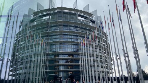 „Übermäßige Geschenke“: Huawei-Lobbyisten vorläufig wegen Bestechungsvorwürfen aus EU-Parlament verbannt