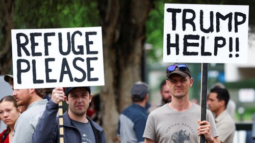 Weiße Südafrikaner bekommen Asyl in den USA: „Trumps Politik wirkt in Südafrika hochgradig spaltend“