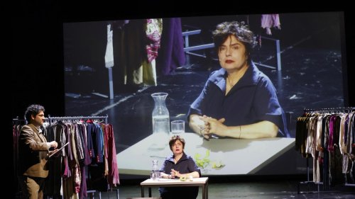 Der Schatten des armenischen Genozids: Atom Egoyans „Donation“ am Maxim Gorki Theater