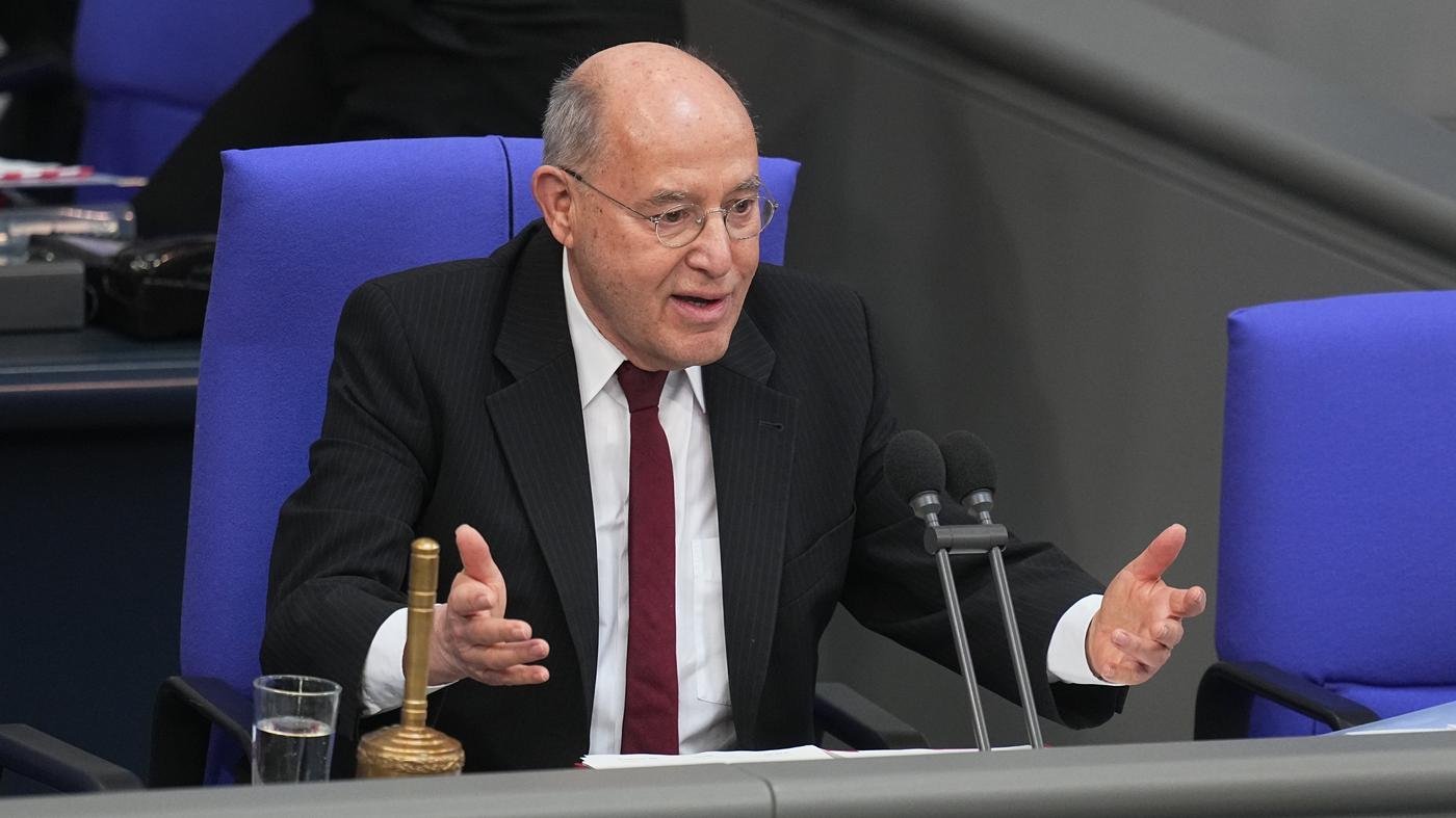 Linker redet als Alterspräsident: Gysi eröffnet Sitzung des neuen Bundestags mit etlichen Forderungen
