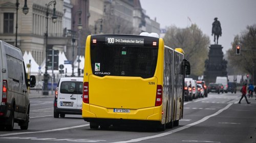 Entscheidung des Verwaltungsgerichts: Busstreifen Unter den Linden in Berlin darf bleiben