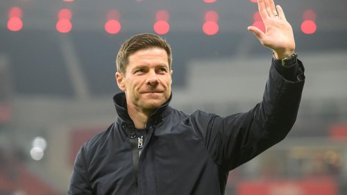 Fußball-Bundesliga: Alonso: „Kein guter Moment, um über die Zukunft zu sprechen“