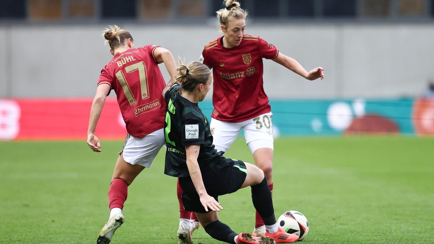 Fußball-Bundesliga: FC Bayern verlängert mit Nationalspielerin Carolin Simon
