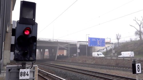 Berliner Verkehrschaos: A100-Brücke: S-Bahn-Verkehr bleibt bis auf weiteres gesperrt