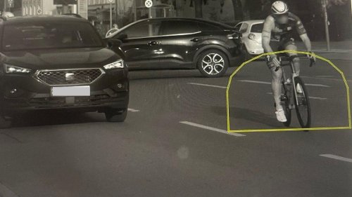 Muss er dafür auch zahlen?: Fahrrad-Rowdy mit fast 50 km/h in Berlin geblitzt