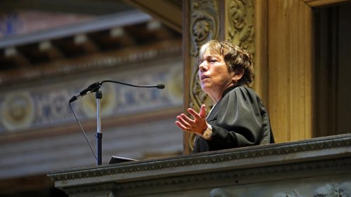 „Wir müssen wachsam sein“: Margot Käßmann spricht in der Nikolaikirche über Israel, die AfD – und Julia Klöckner