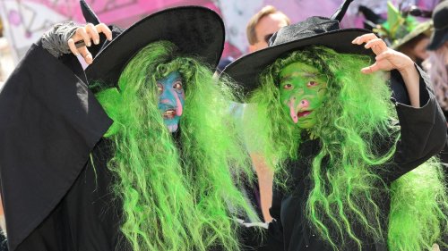 Brauchtum: Tausende feiern im Harz die Walpurgisnacht