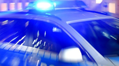 30-Jähriger lief auf Autobahn: Mann wird in Brandenburg von fünf Fahrzeugen überfahren und stirbt