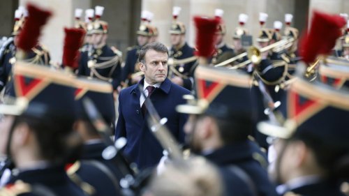 „Wahnsinn“, „unverantwortlicher Leichtsinn“: Frankreichs Politik ist entsetzt über Macrons Ukraine-Vorstoß