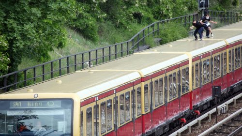 Waghalsige Trainsurfer : Wenn der Ritt auf der Berliner S-Bahn der letzte wird