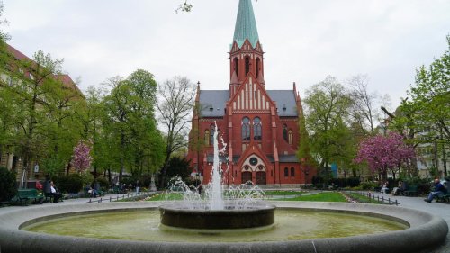 Beginn der Berliner Brunnensaison: Von den 28 Wasserspielen in Charlottenburg-Wilmersdorf sprudeln bisher nur sechs
