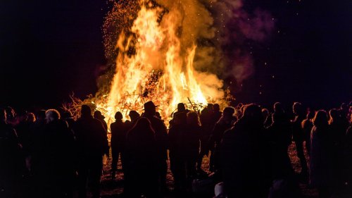 Der Tag vor Ostern: Karsamstag - zwischen Konsum und Grabesruhe