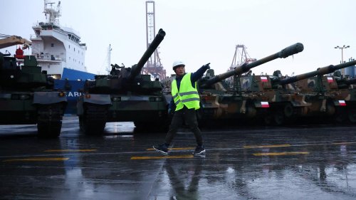 „Die Panzer-Armeen werden wieder größer“ : Wer bekommt die milliardenschweren Rüstungsaufträge?
