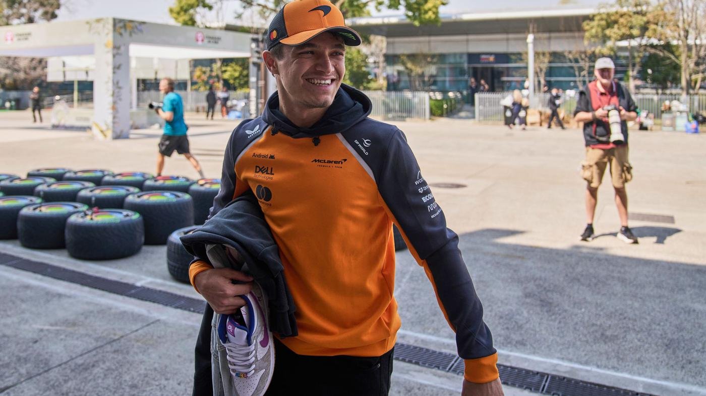 Großer Preis in Shanghai: Norris im Formel-1-Training in China klar vor Verstappen