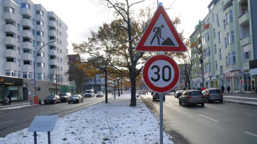 Nach Stopp für Umgestaltung der Uhlandstraße: Bürgerinitiativen kritisieren Berliner „Auto-Senatorin“