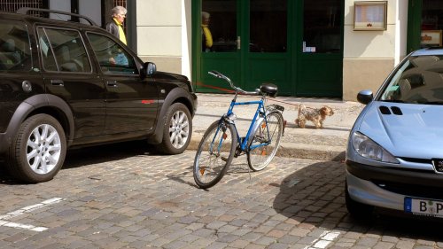Kostenloses Abstellen ab Januar: Berlin erlaubt Fahrräder auf Autoparkplätzen