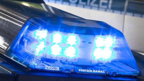 Sein Wagen wurde am Tag zuvor gestohlen: Mann trifft an Berliner Tankstelle auf mutmaßliche Diebe seines Autos