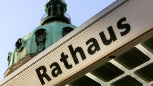 Mehr als 400 unbesetzte Stellen: Zahl der Kündigungen im Potsdamer Rathaus deutlich gestiegen
