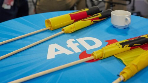 #deutschdenken als neues Landesmotto?: AfD in Sachsen-Anhalt will „Stolz-Pass“ einführen