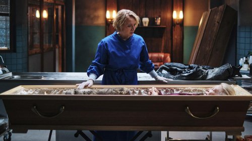 „Totenfrau“ auf Netflix wird fortgesetzt: Aus der Kurve getragen