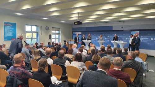 Keine Rückkehr zu günstigen Energiepreisen : Wirtschaftsminister Steinbach schenkt Brandenburgs Handwerkern „reinen Wein“ ein