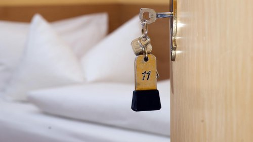 Schmuck und Computer gestohlen : Einbruch in Hotelzimmer in Potsdam