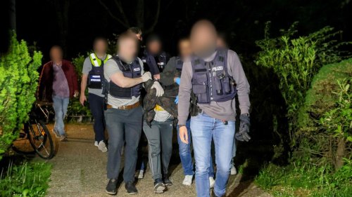 Islamismus-Verdacht: Nach Messerangriff: Karlsruhe ermittelt wegen Anschlags