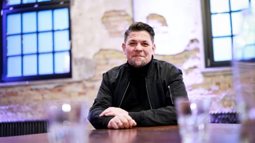Kitchen Impossible: Mälzer und Jamie Oliver kochen - „emotionalste Staffel“