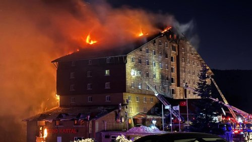 36 Kinder starben bei Hotelbrand in der Türkei: Als das Feuer nachts ausbrach, floh das Personal