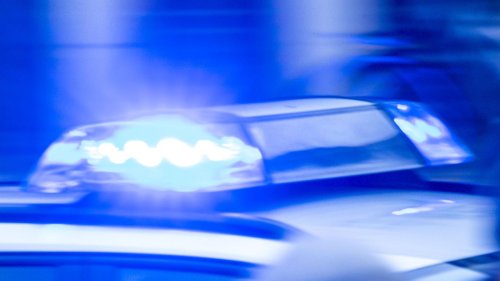Polizist beinahe überfahren: Mutmaßlicher Drogendealer flieht bei Kontrolle in Berlin-Schöneberg