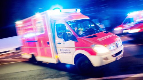 Dutzende Verletzte in Bedburg-Hau: Vier Menschen sterben bei Brand in einem Seniorenheim