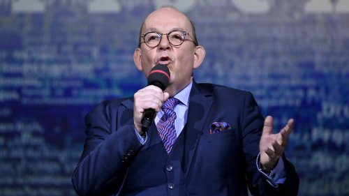 Denis Scheck über die Top Ten der Sachbücher: Vor herzerwärmend kommt hirnerweichend