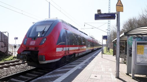 Deutsche Bahn in Brandenburg: Schaffner setzt Kind an Provinzbahnhof aus